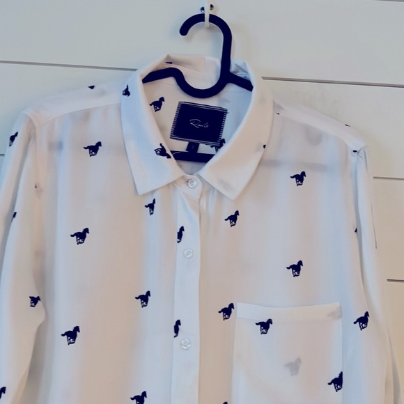 Rails Size  S Rocsi horse pattern button down shirt white, black - Picture 3 of 14